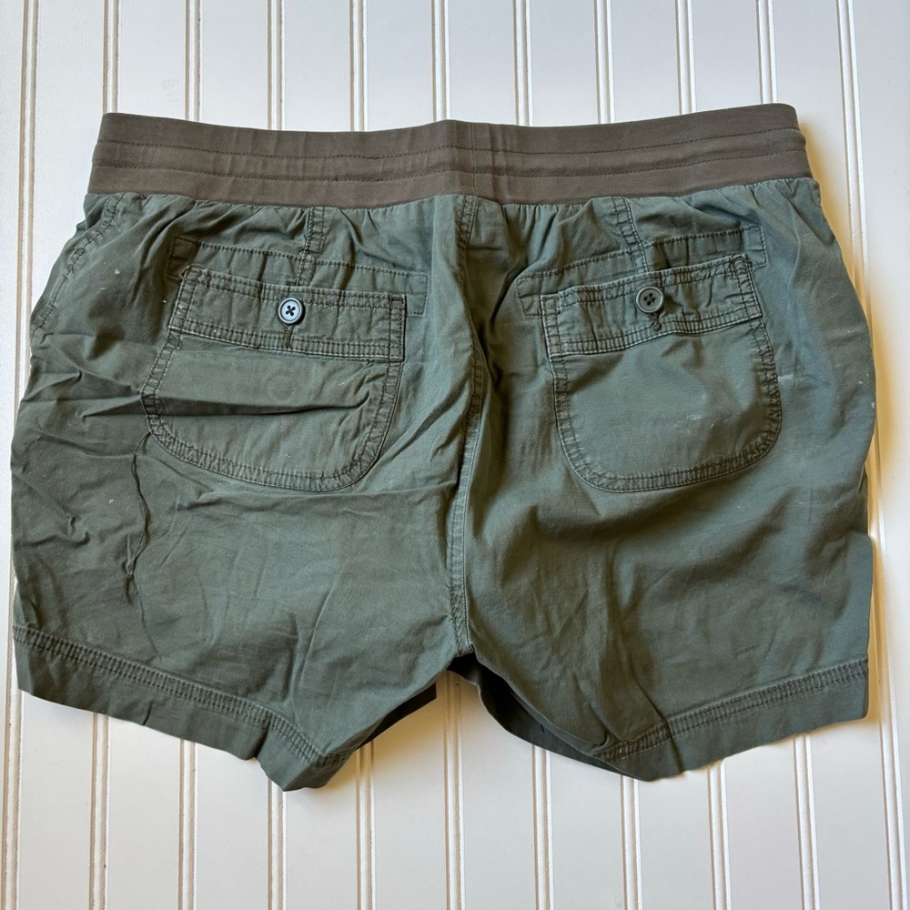 Shorts - Picture 3 of 3